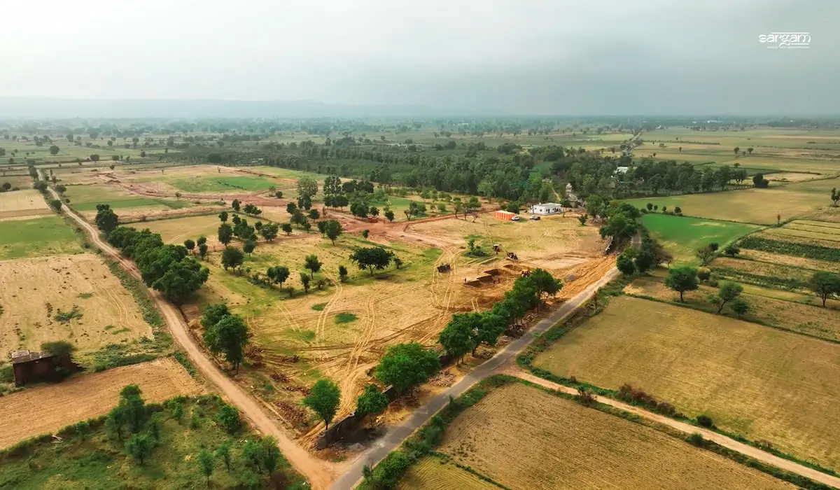 Farmland Site side View